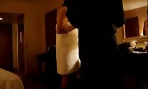 دختری که از عشق ورزیدن در سوراخ مورد علاقه عکس سکسی از کون زن اش ناله می کند