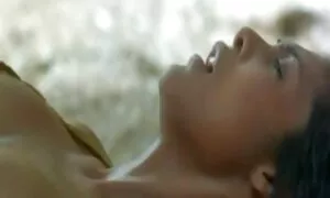 یک عکس سکسی کوس کون کیر معلم پیر دانش آموز خود را لیس می زند