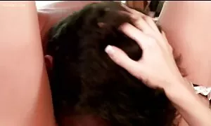 دختر بزرگ سبک سگی را در کیرکلفت خوردنی گربه لعنتی