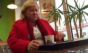 من با یک دختر جوان عكس كوس سكس عشق ورزیدم