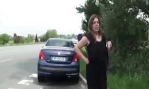 دو مرد عکس کون های بزرگ سکسی با آلت تناسلی کوچک زن جوان را تمام می کنند