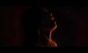 ژیمناست جوان بیدمشک عکس کس لیسی خفن موی خود را احساس می کند