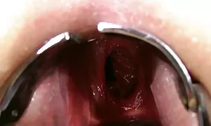 دختر لاغر از خروس بزرگ درون گربه عکس سکسی کون های بزرگ تراشیده خود لذت می برد